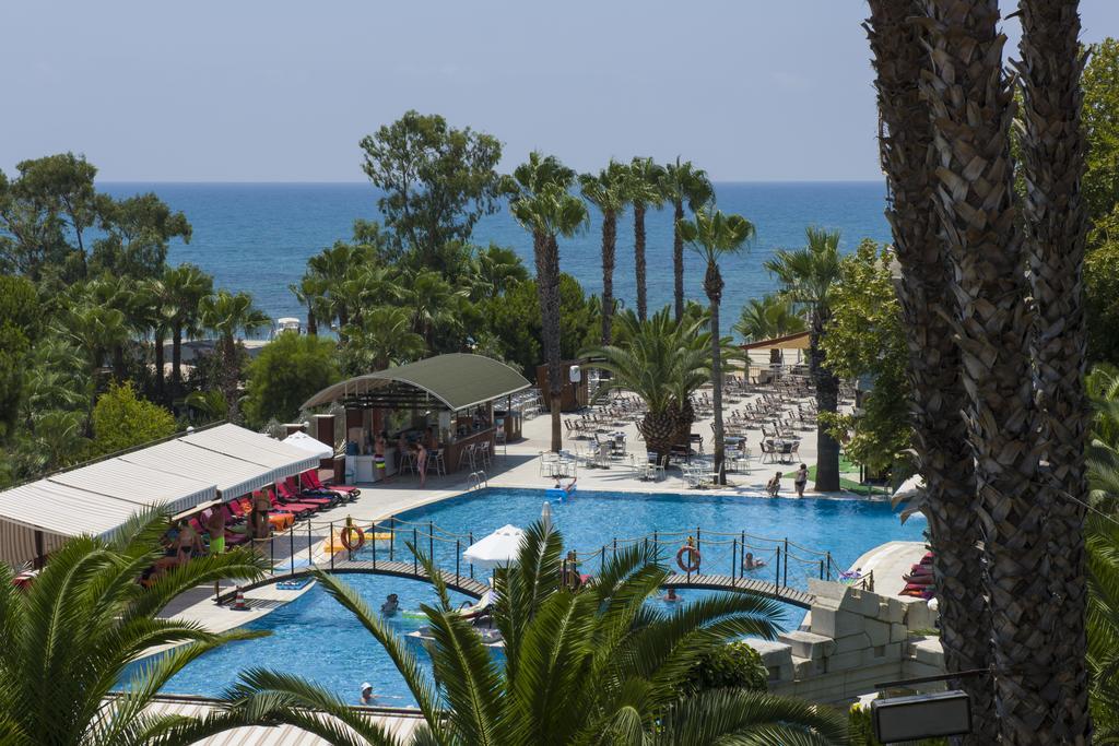 Thalia Beach Resort Hotel Kumkoy ภายนอก รูปภาพ